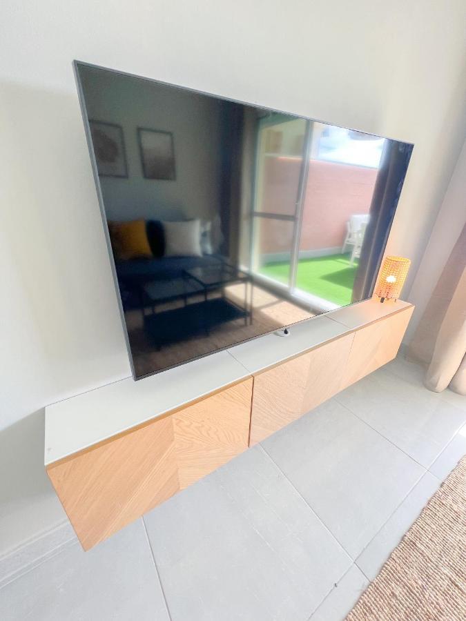 Cozy Apartment With Large Terrace 托雷莫利诺斯 外观 照片
